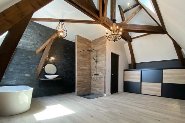 1 - Suite parentale effet bois noir 836x556